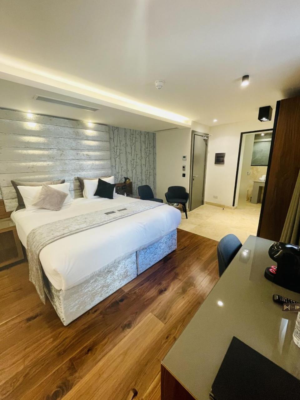 Classic Double or Twin Room photo 1