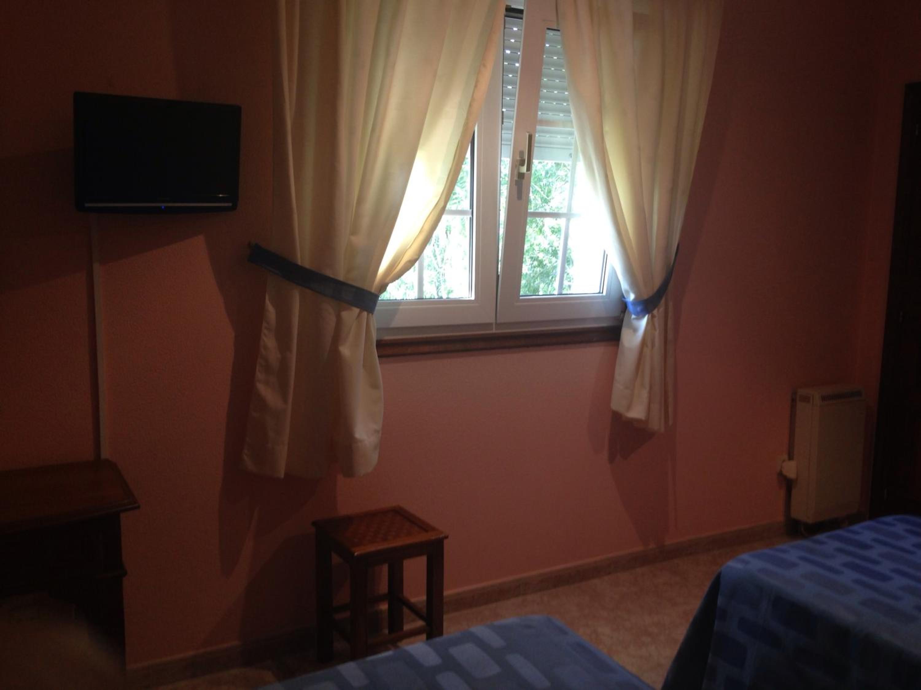 Deluxe Double or Twin Room with River View photo 3