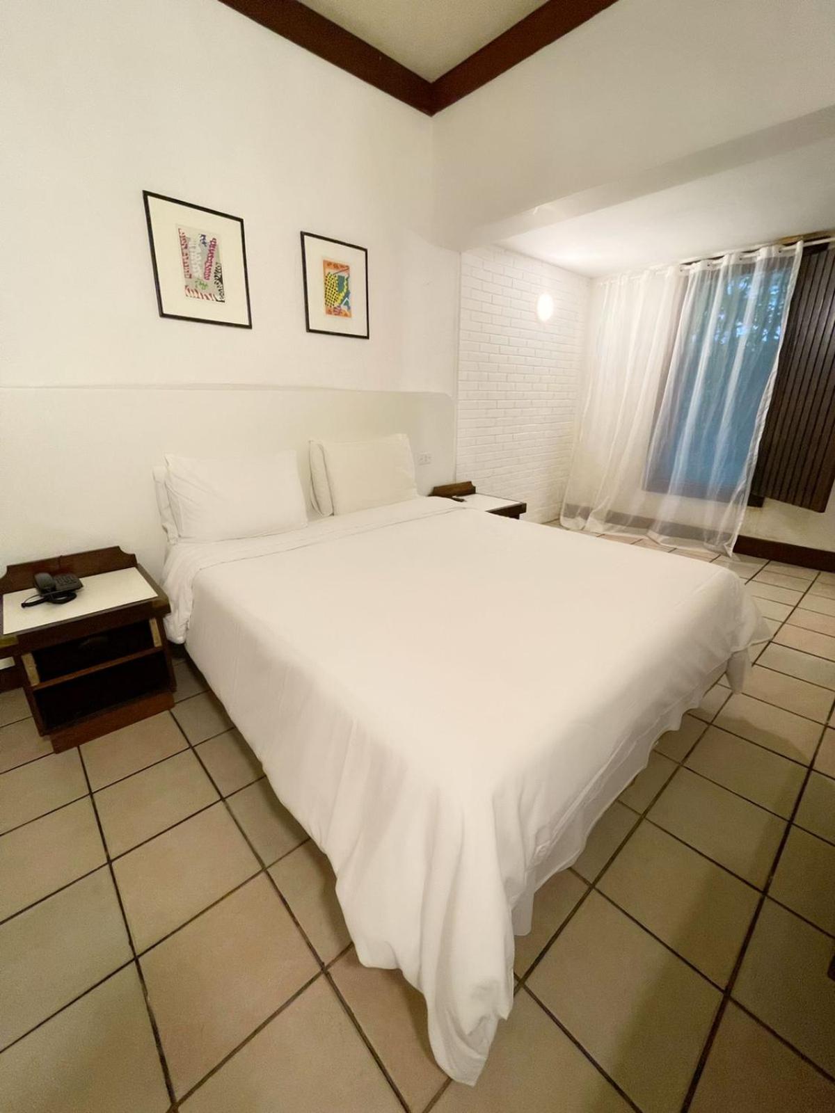 Junior Suite with Garden View