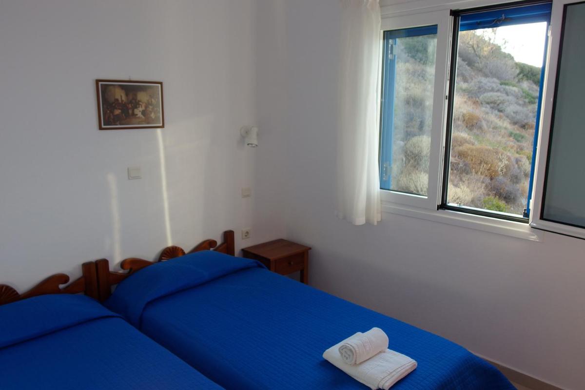 One Bedroom Apartment with Single Beds photo 3