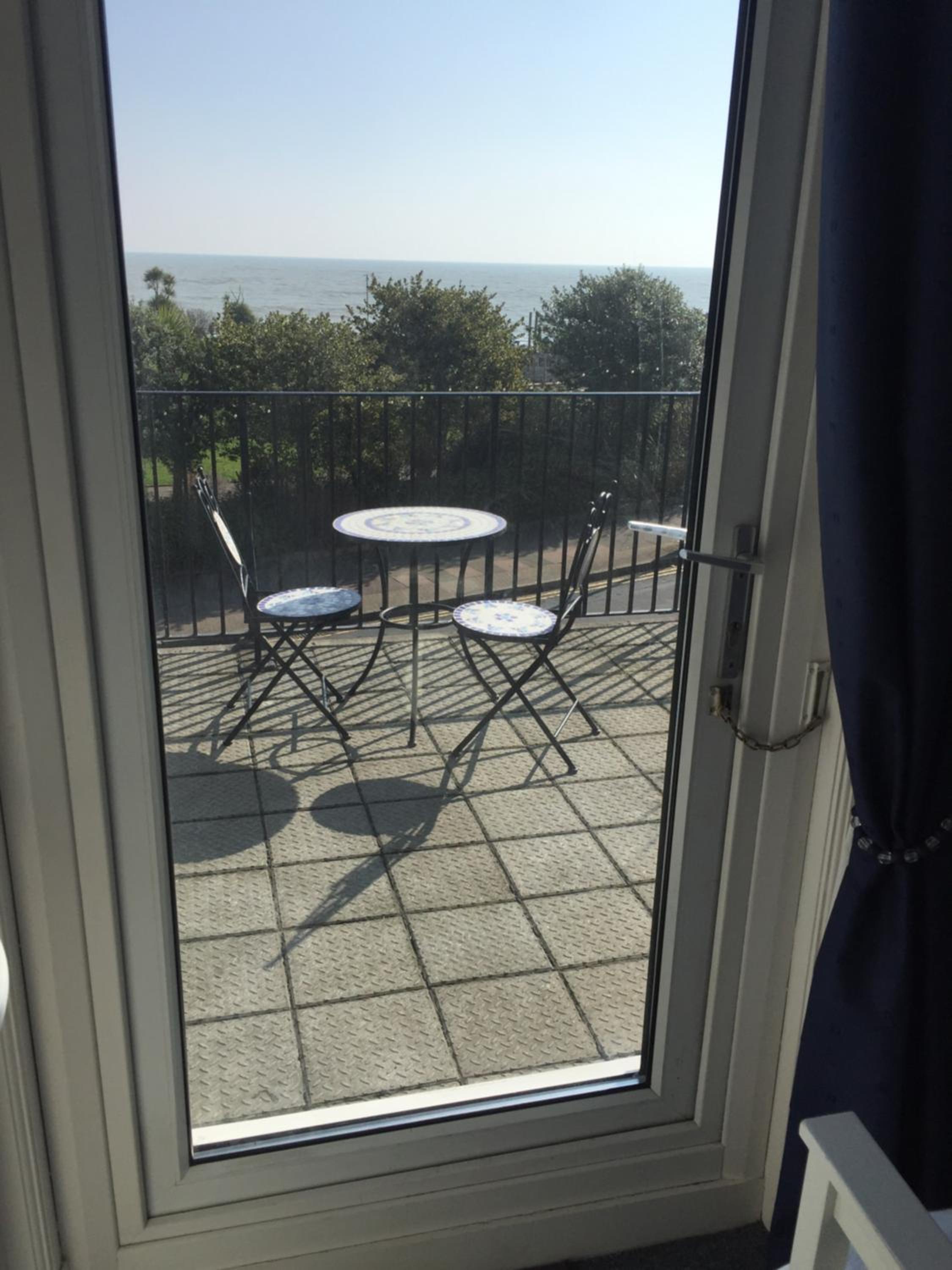 Double Room with Private External Bathroom photo 2
