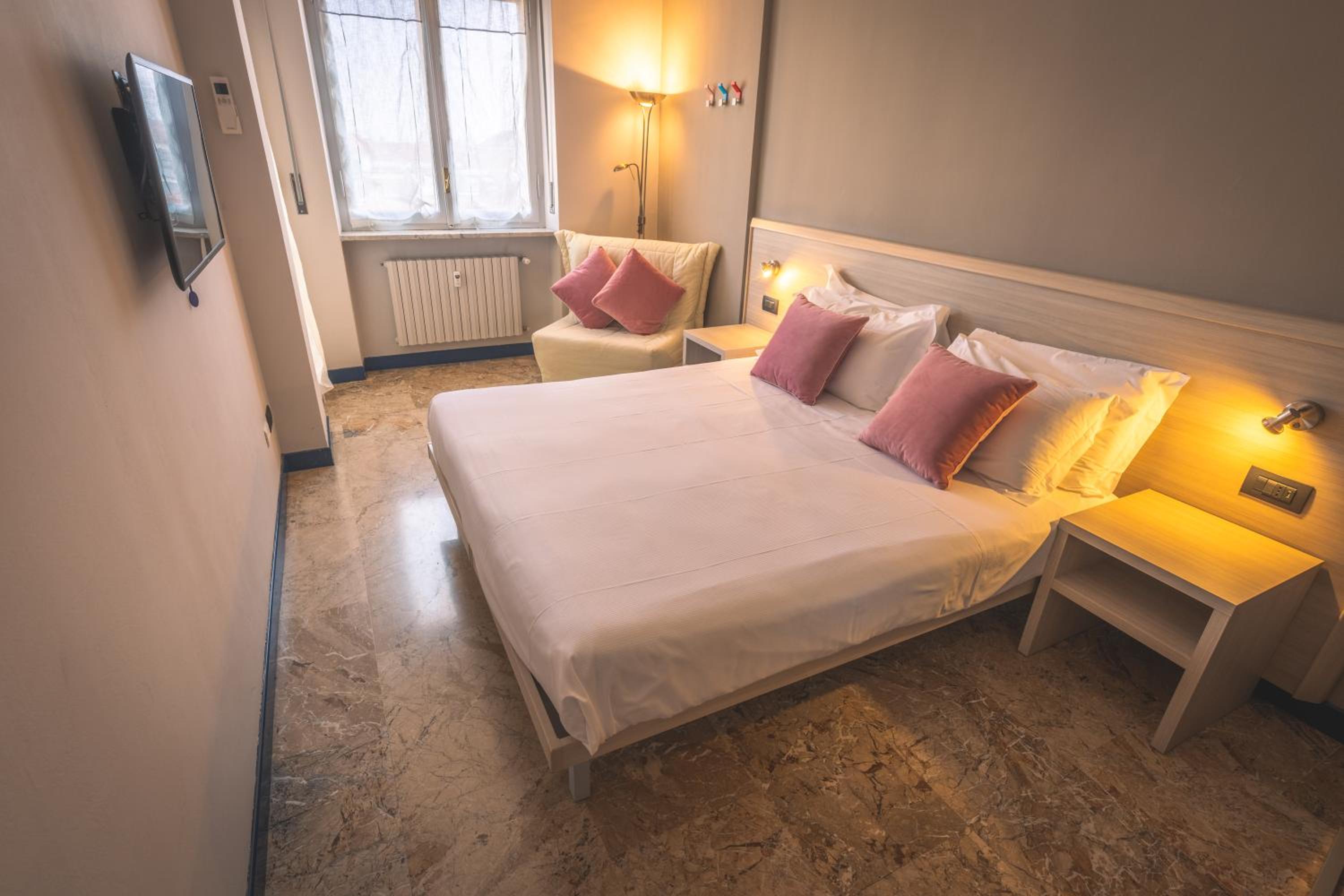 Two-Bedroom Apartment - Photo 11