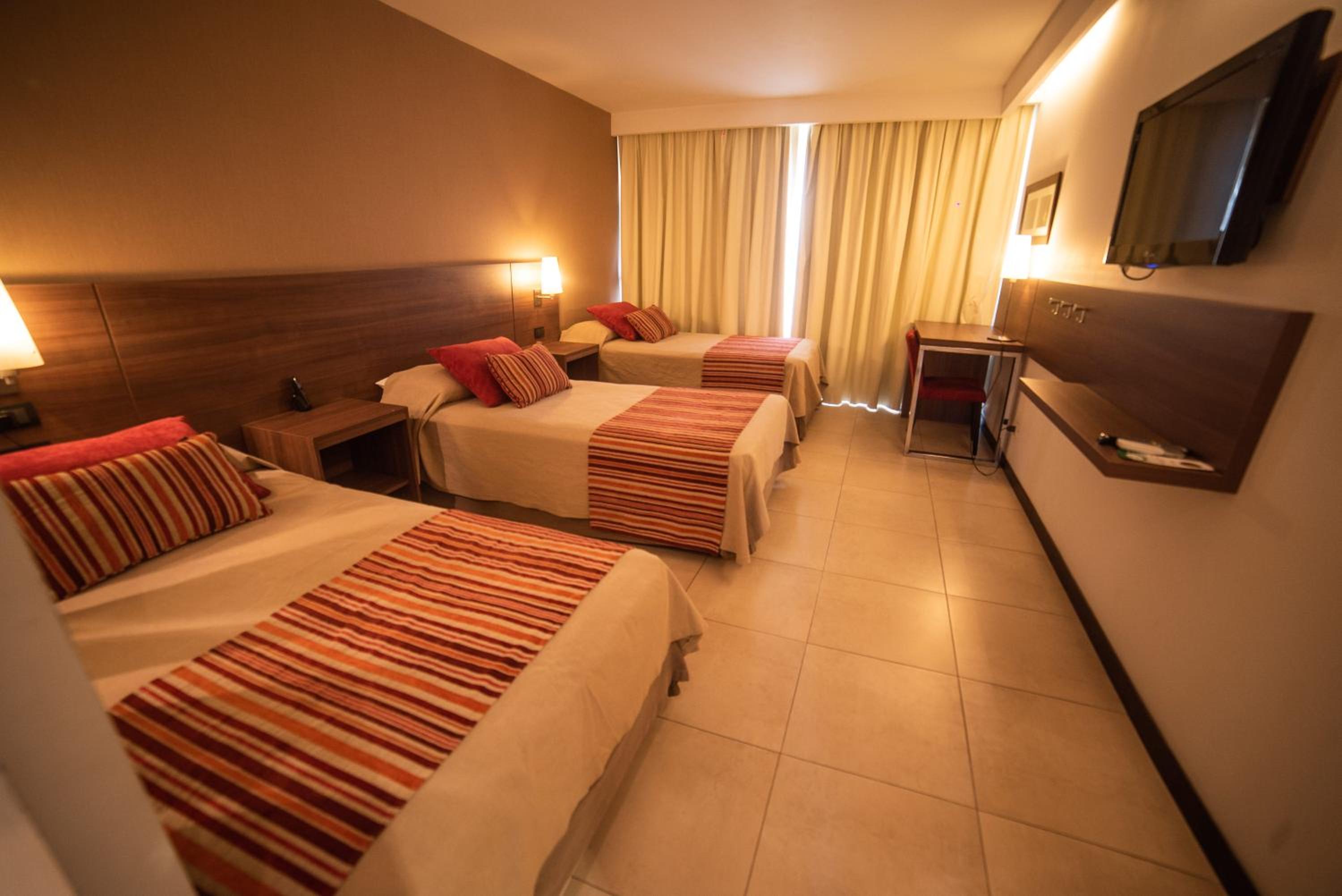 Basic Triple Room photo 1