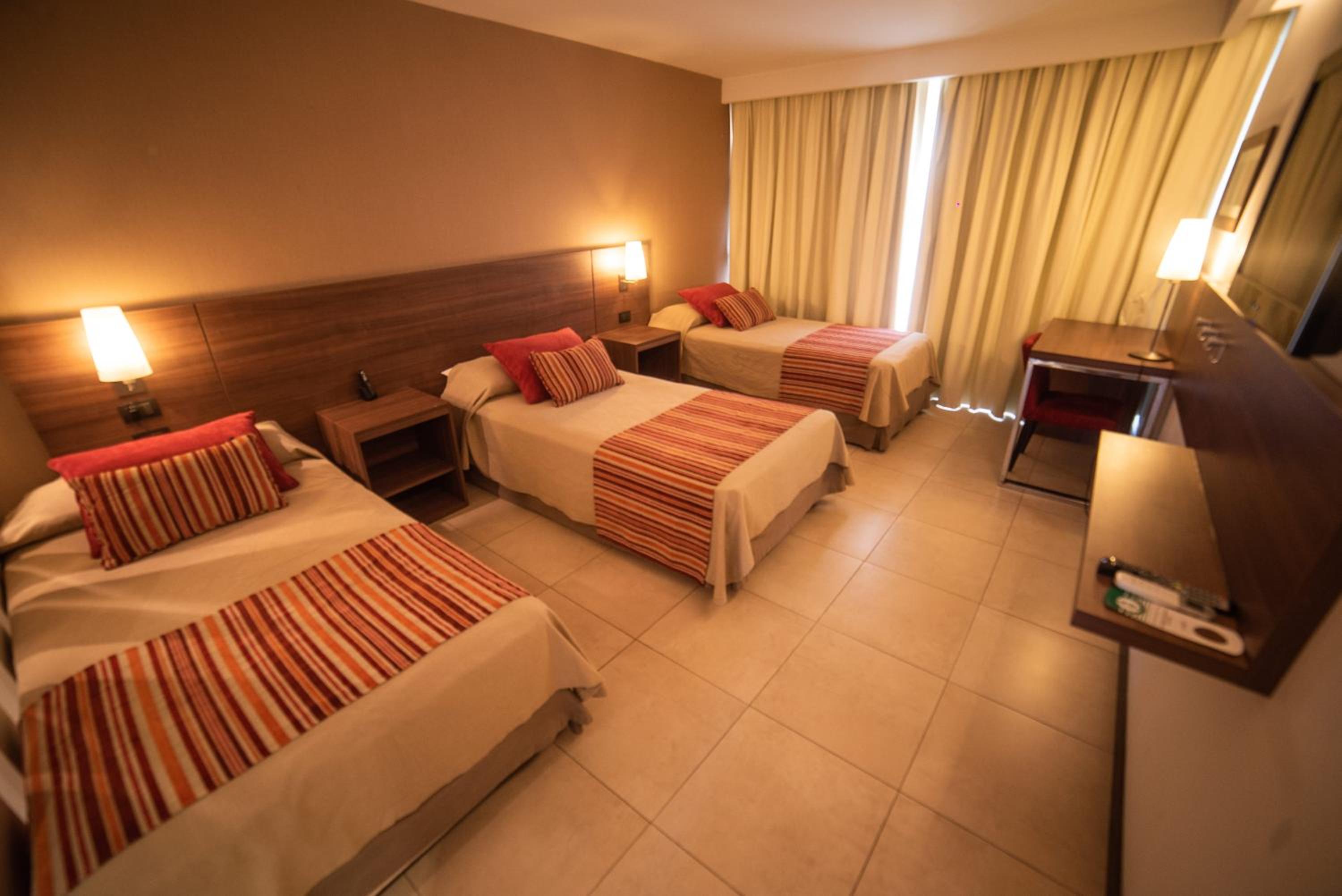 Basic Triple Room photo 3