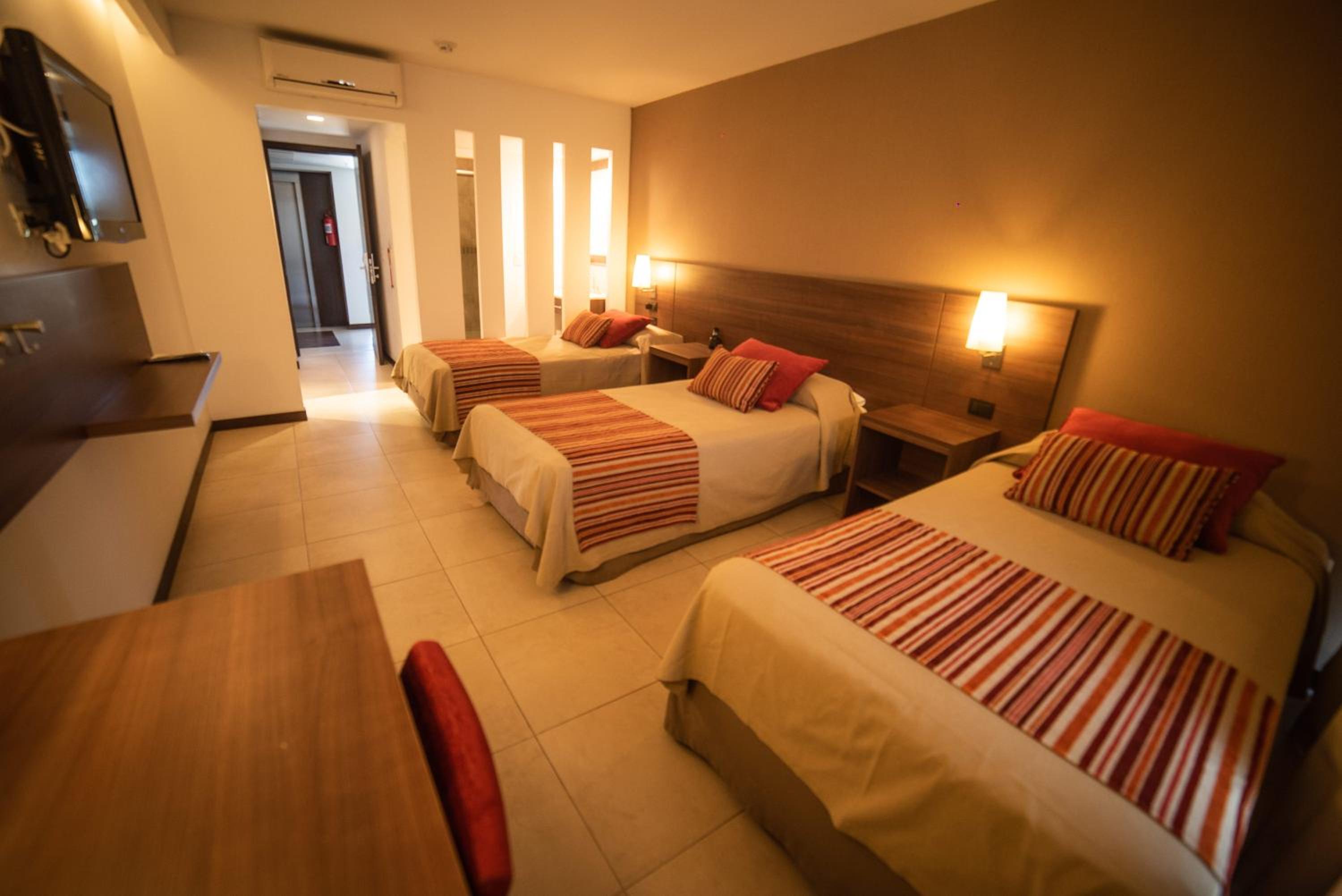 Basic Triple Room photo 2