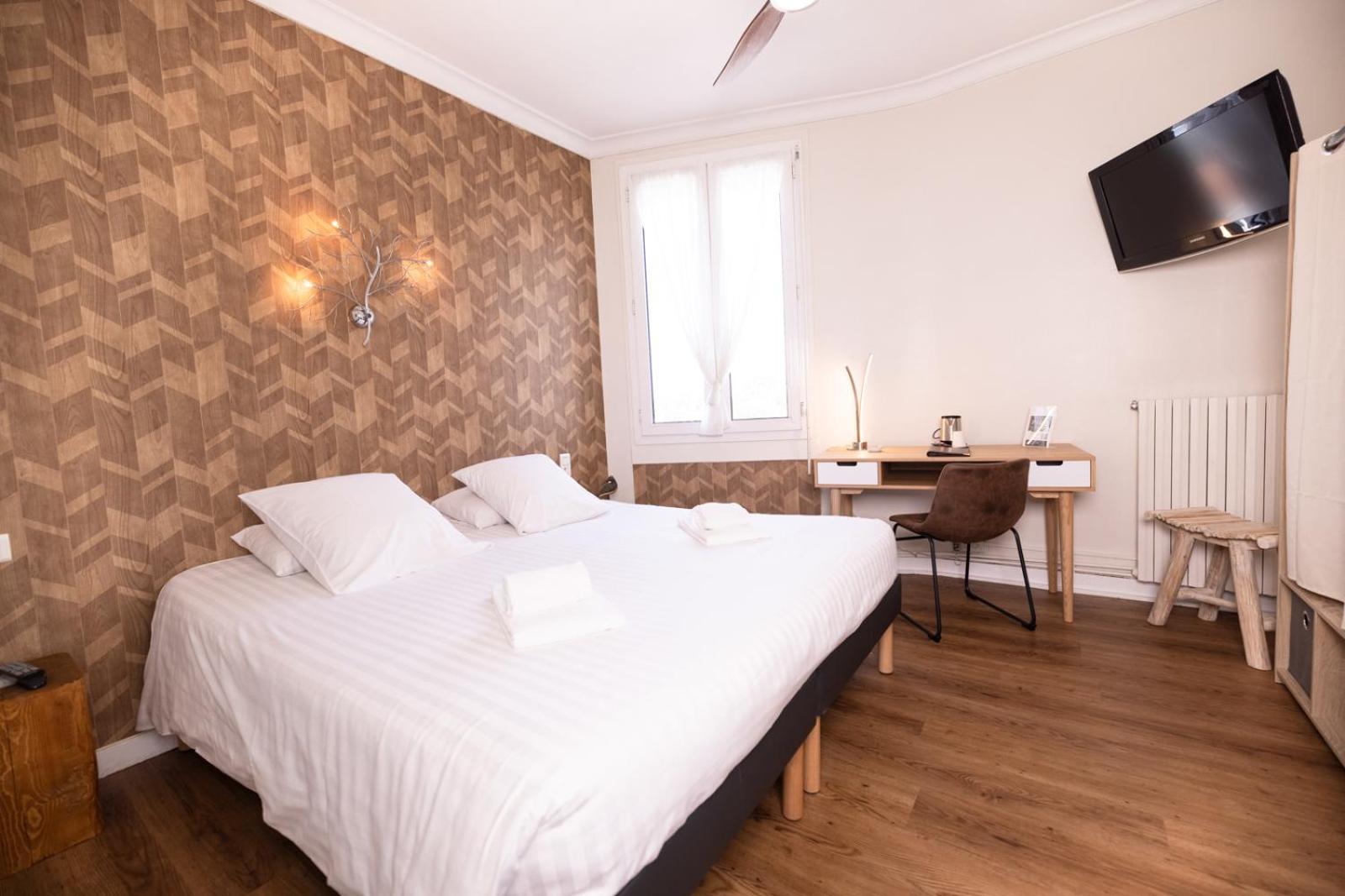 Superior Double Room - Photo 3