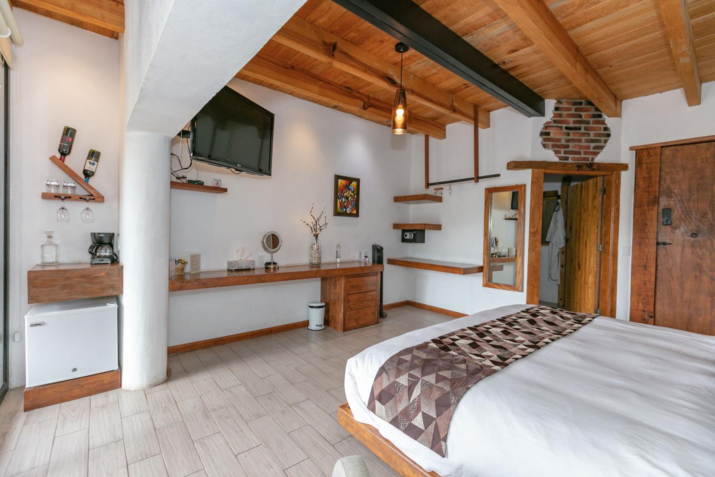 King Suite with Sea View - Photo 5