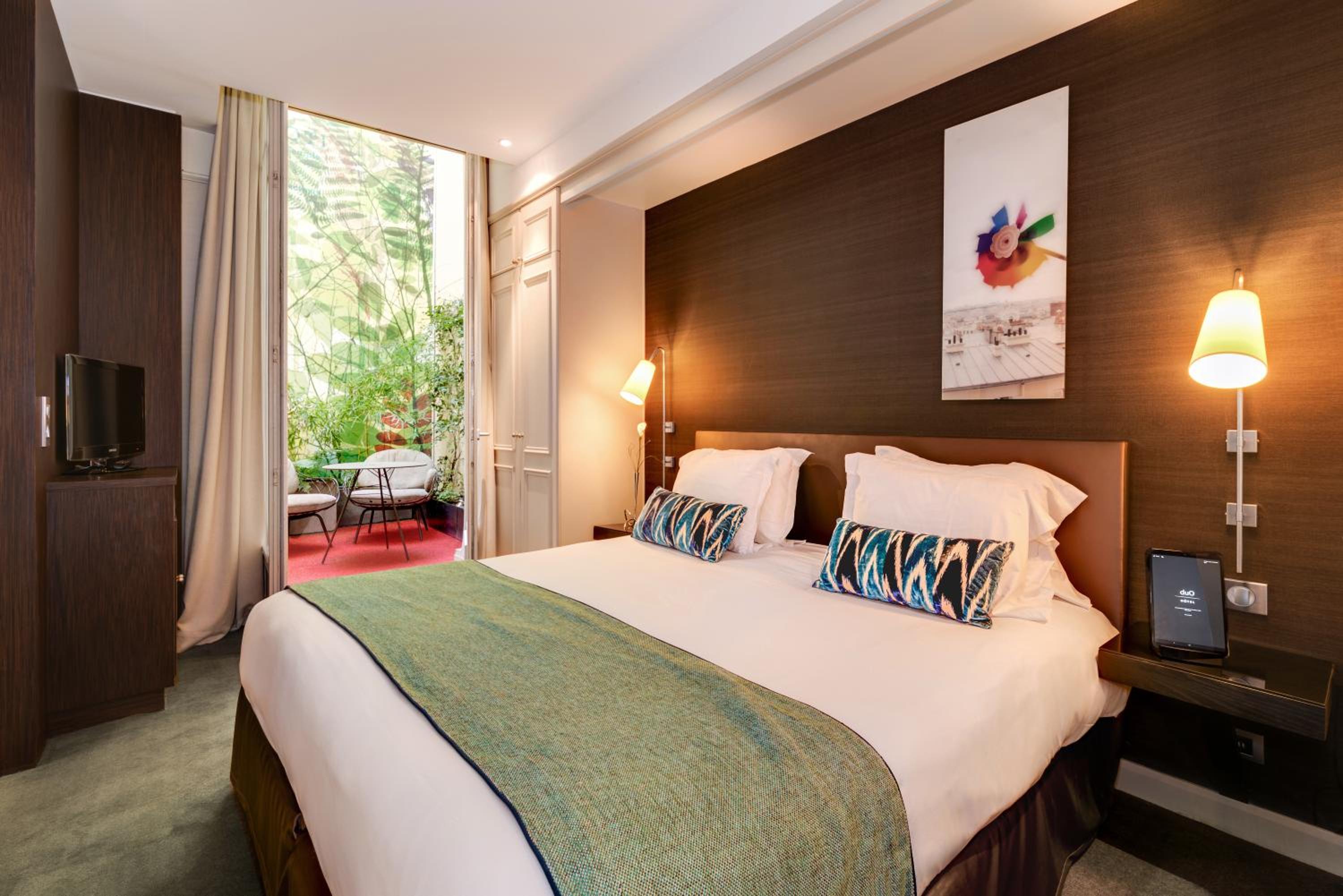 One-Bedroom Suite with Sofa Bed