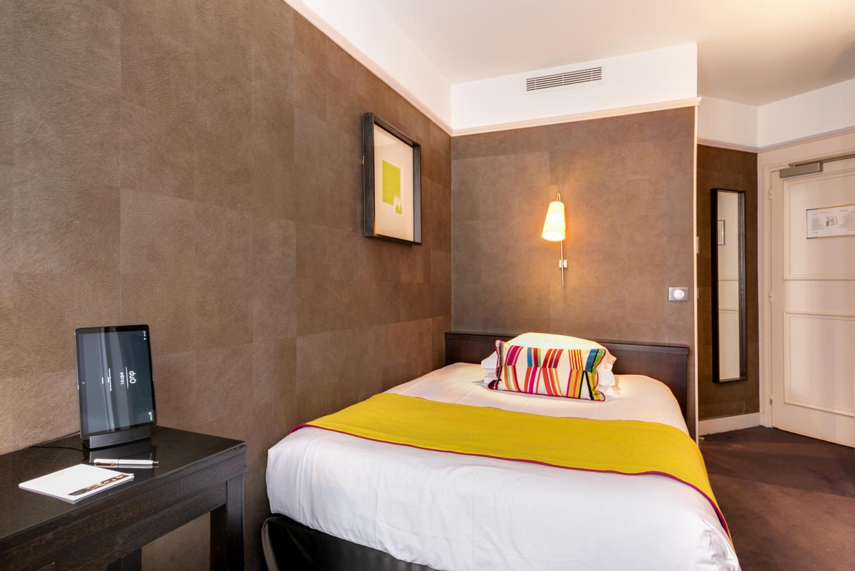 Single Room with Bath 13m2