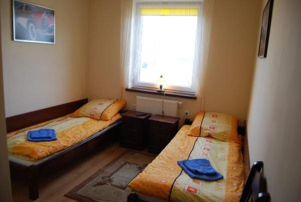 Double Room with Private Bathroom - Photo 1