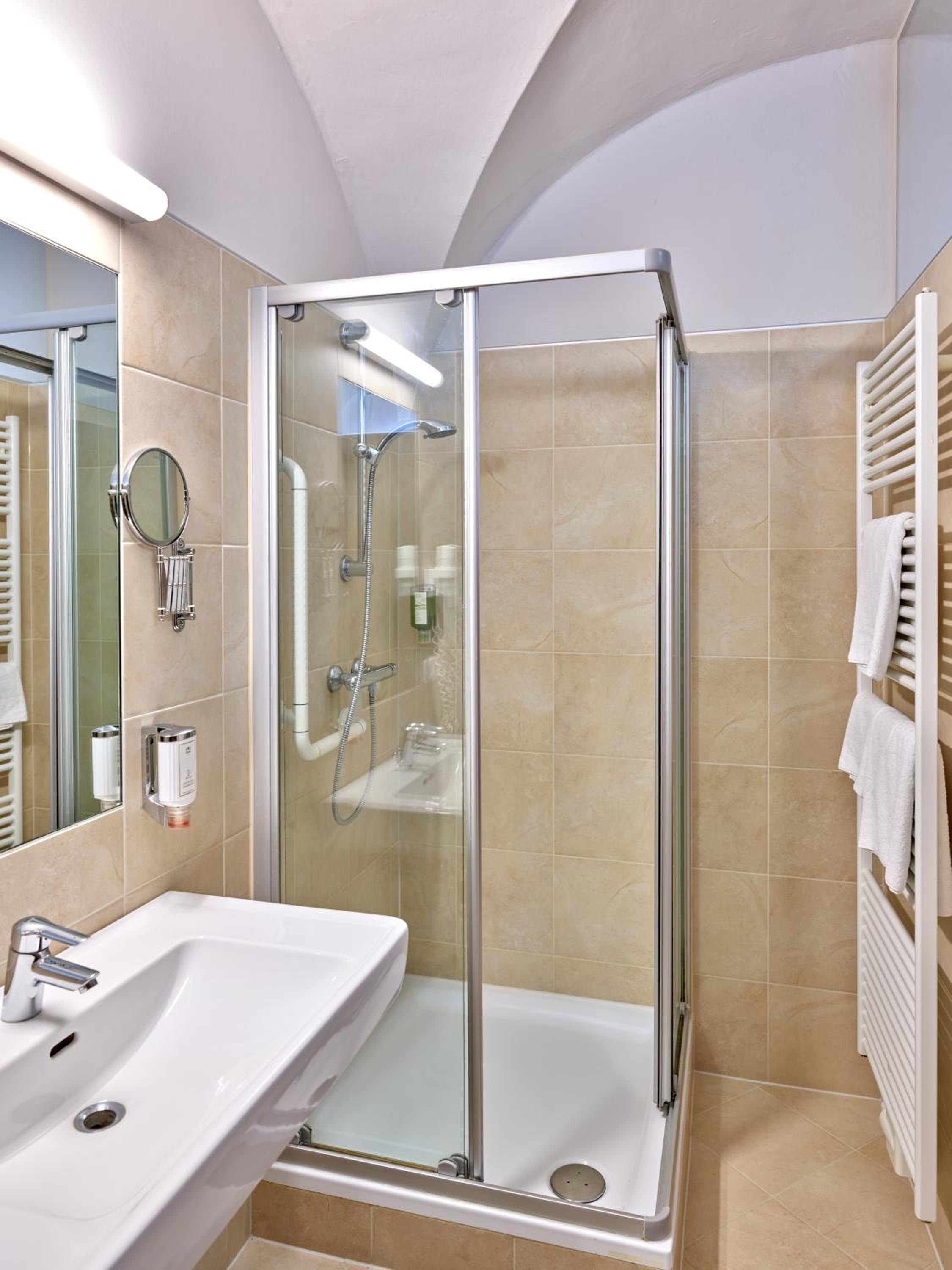 Double Room - Photo 4