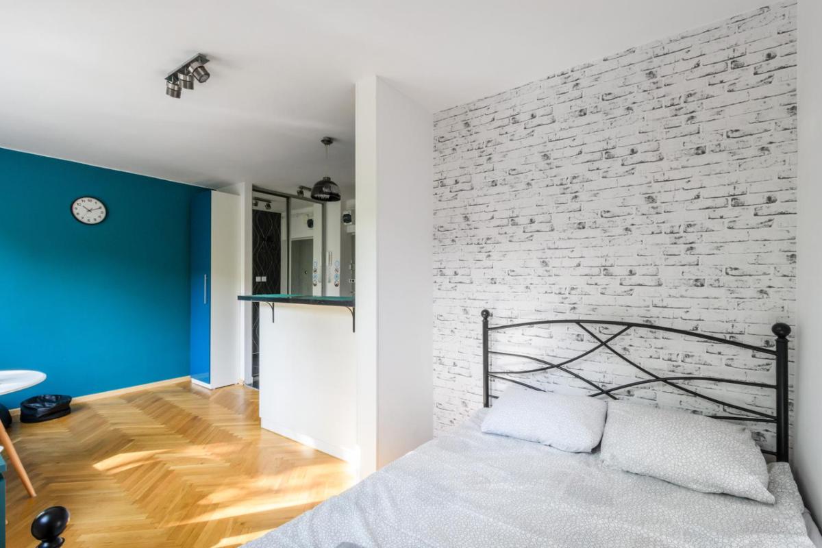 One-Bedroom Apartment - Photo 5