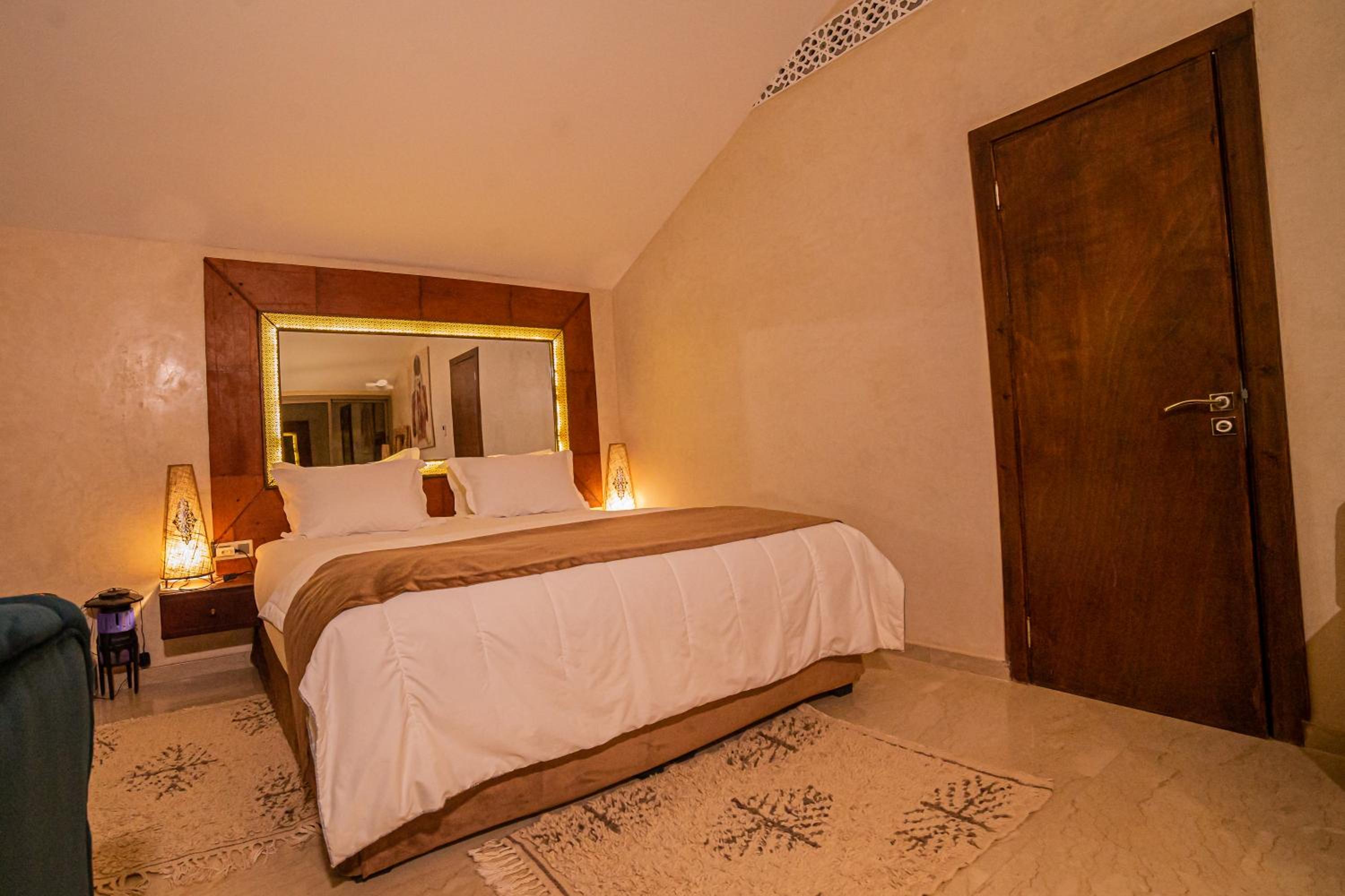 Suite with Private Pool - Photo 1