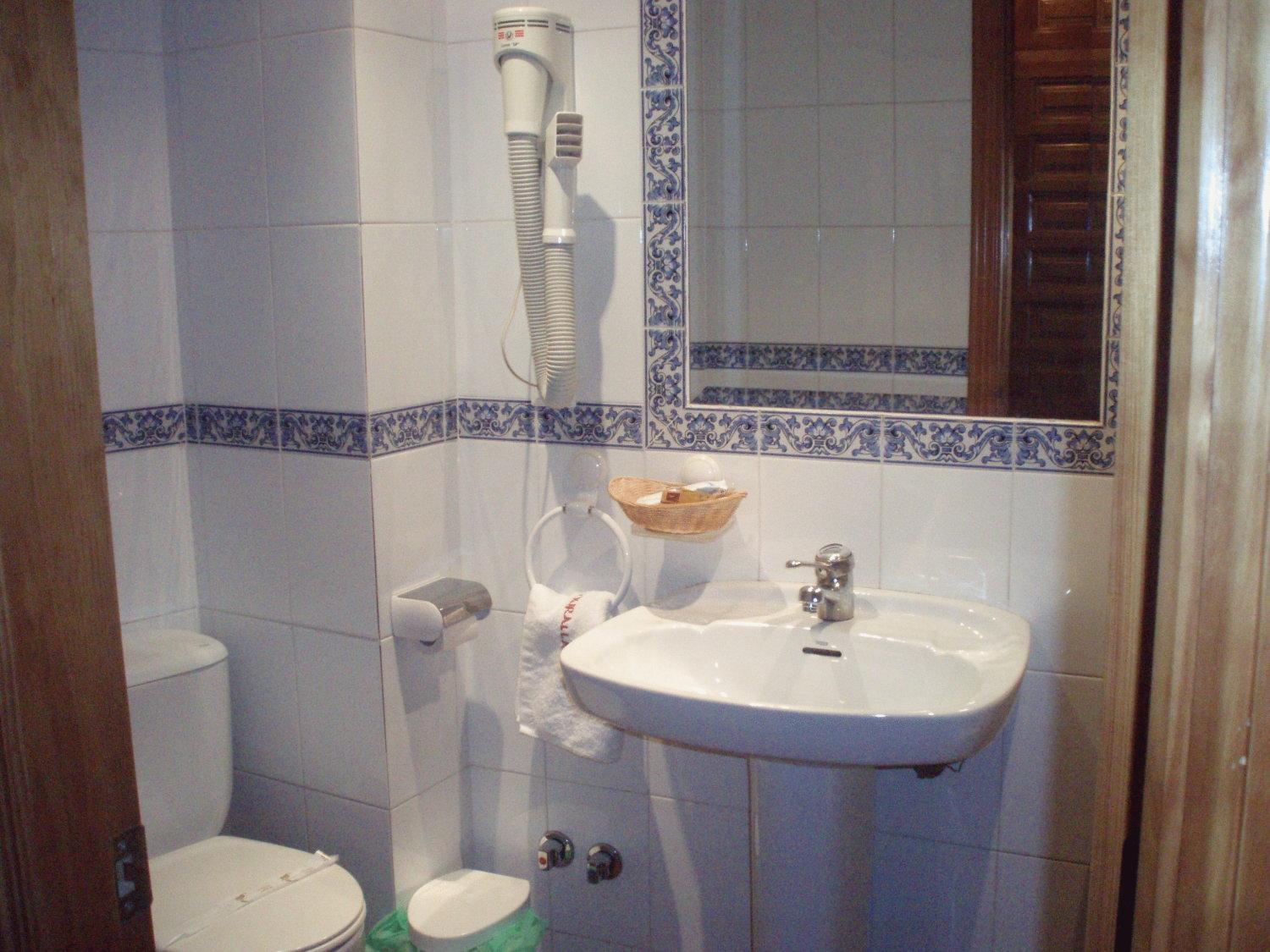 Double or Twin Room photo 3