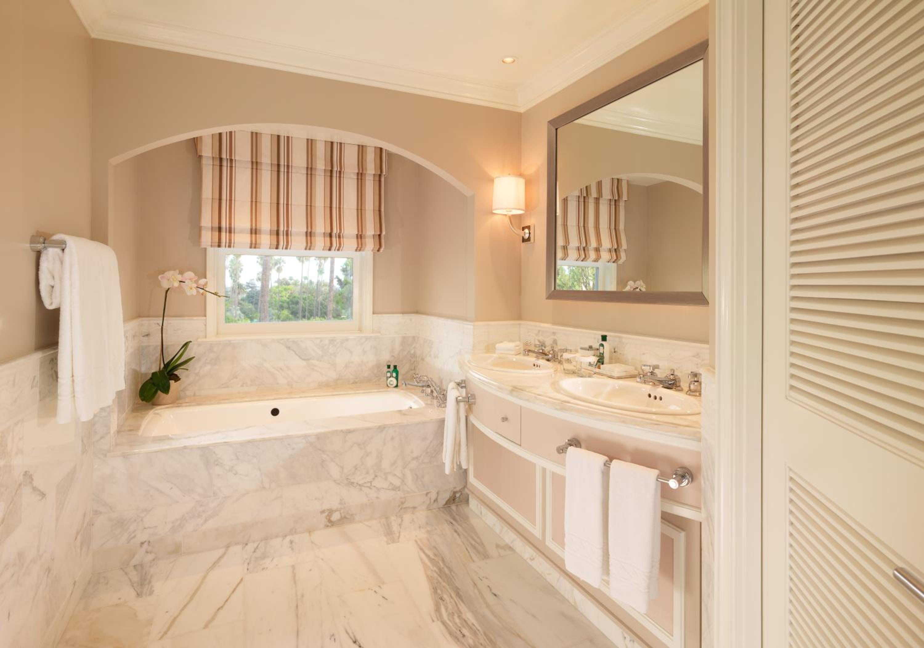 Superior King Room with Balcony
