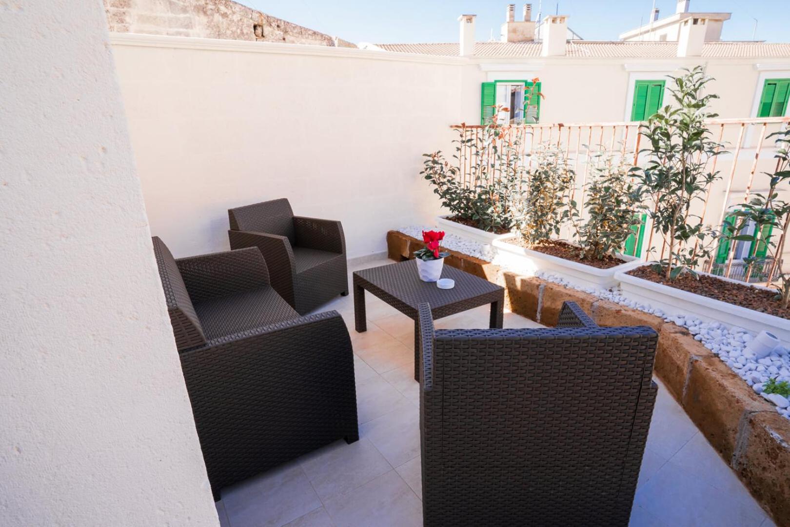 Triple Room with Terrace - Photo 5