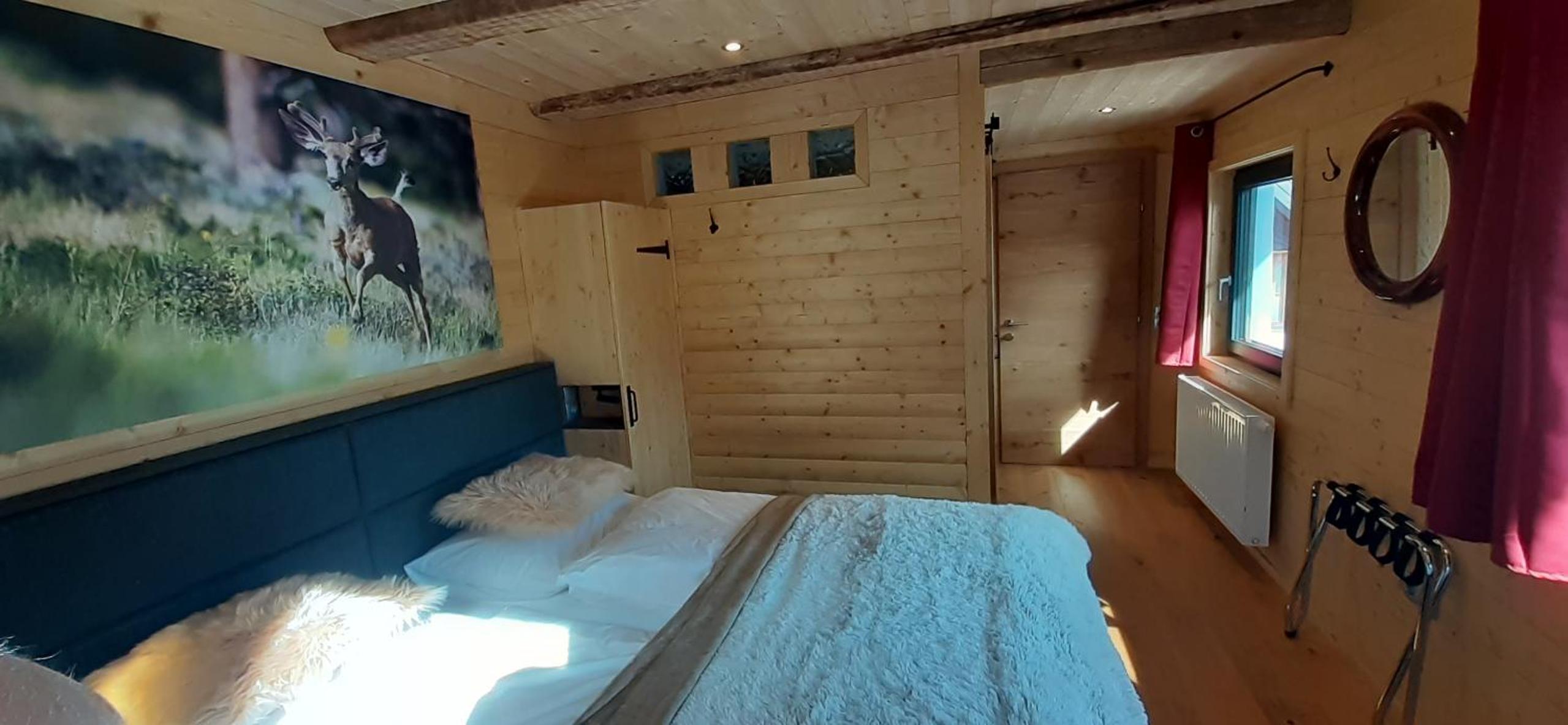 King Room with Mountain View photo 2