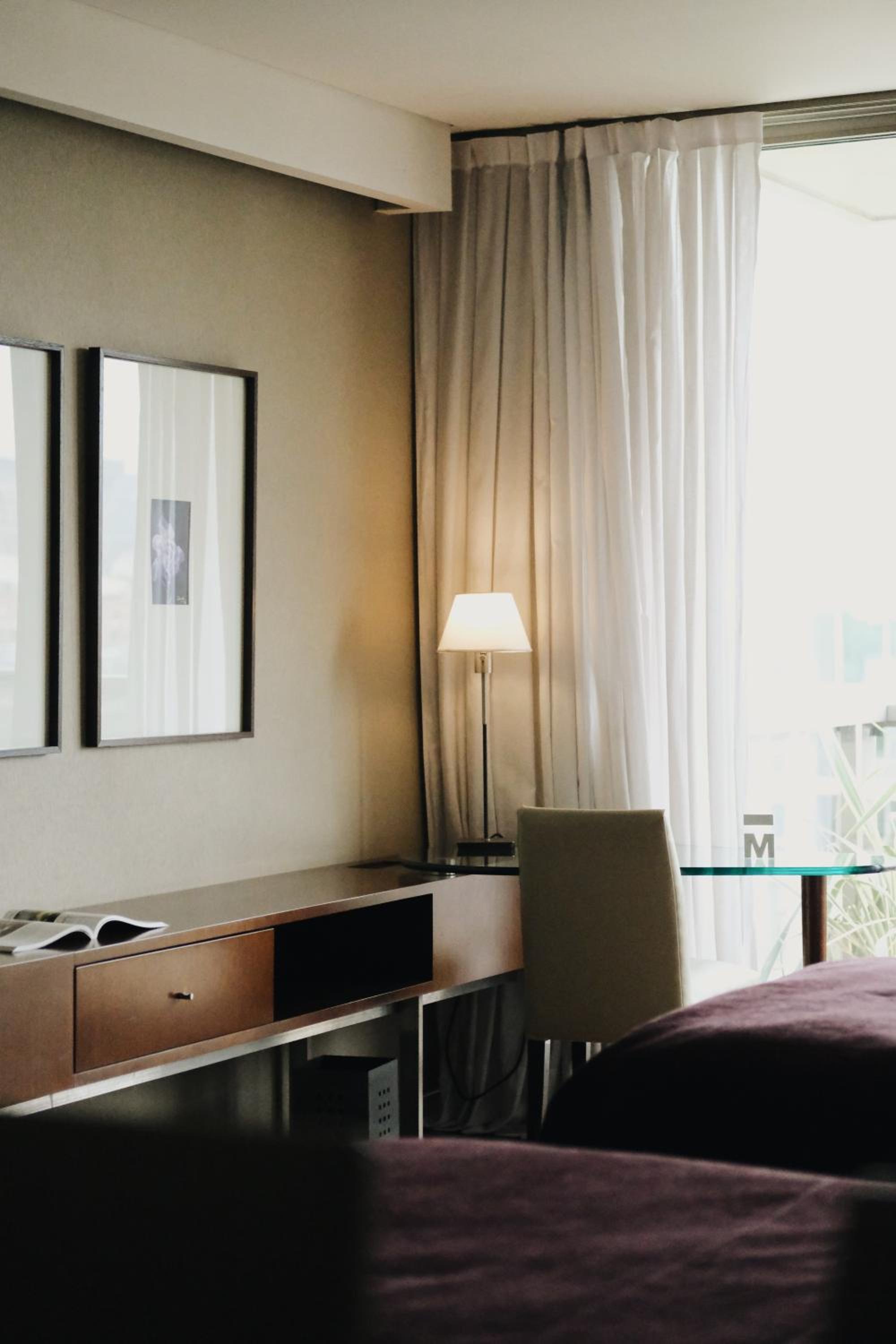 Superior Twin Room thumbnail 6