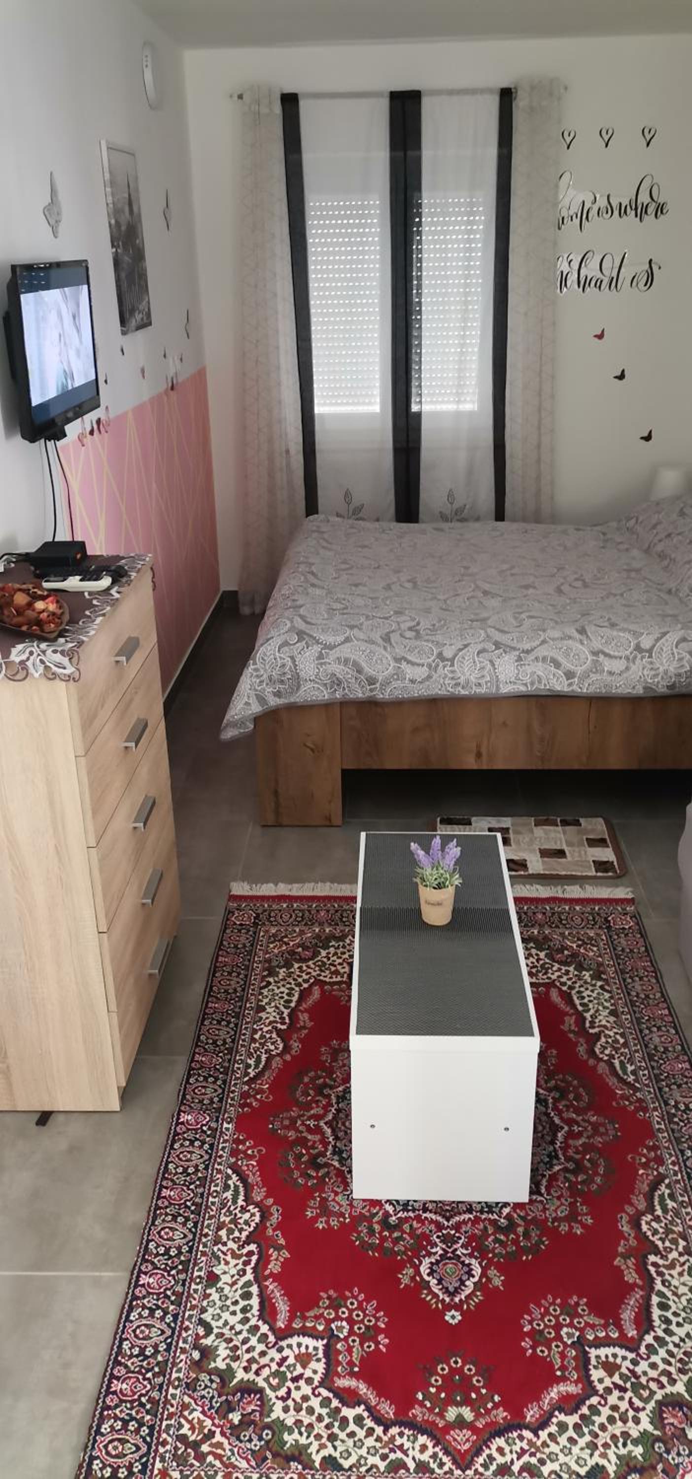 Apartment photo 1