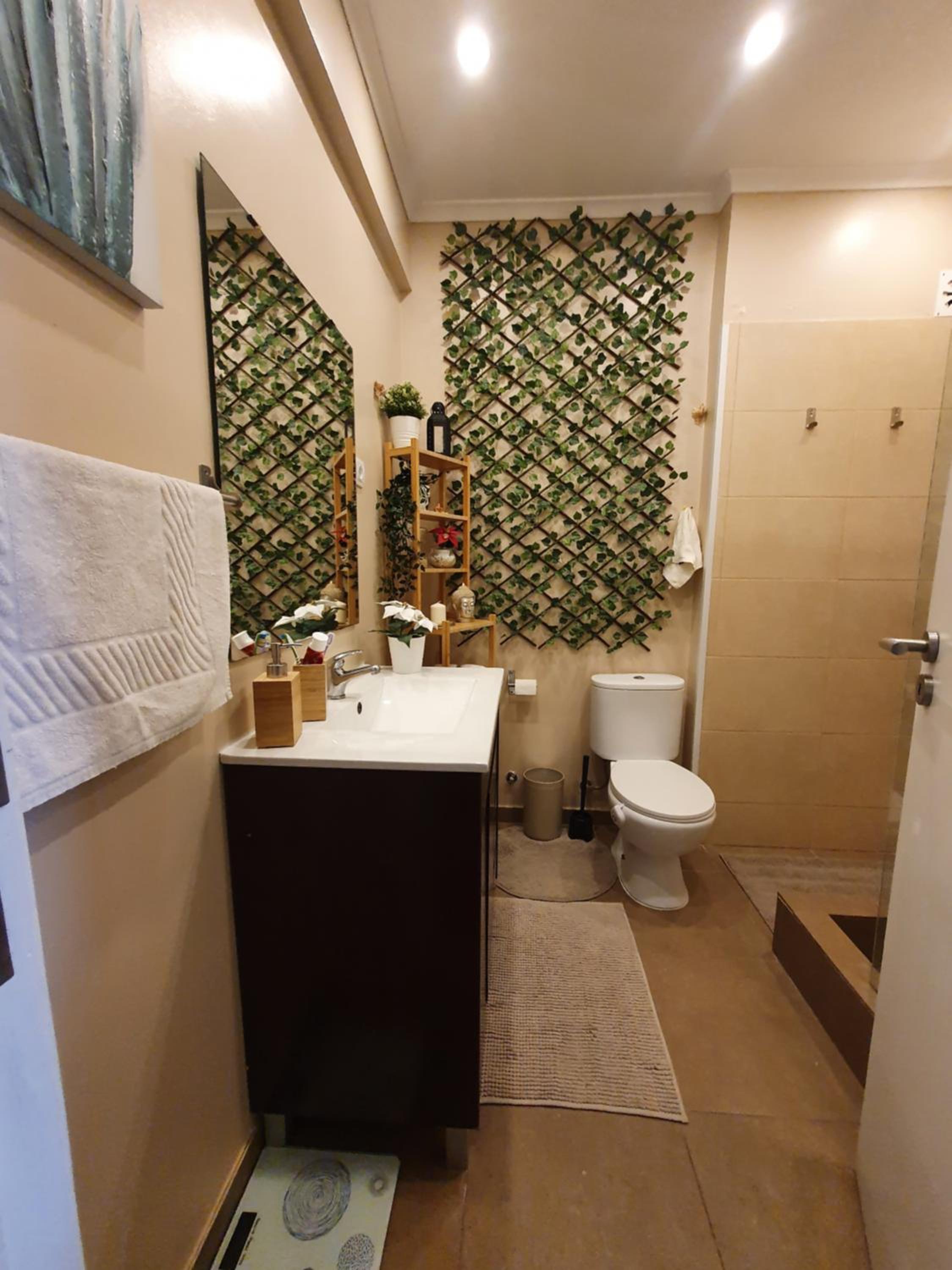One-Bedroom Apartment - Photo 3