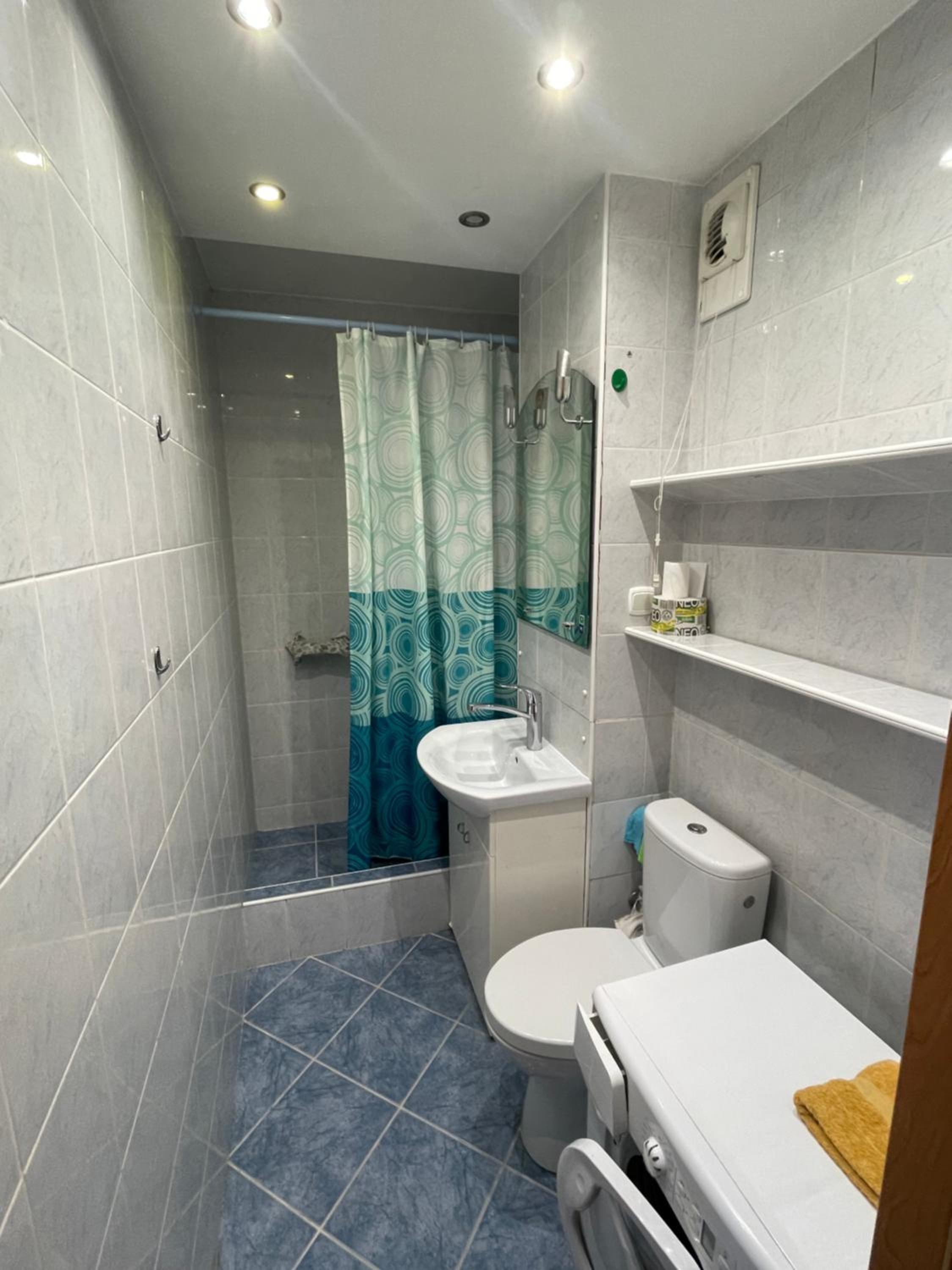 One-Bedroom Apartment - Photo 8