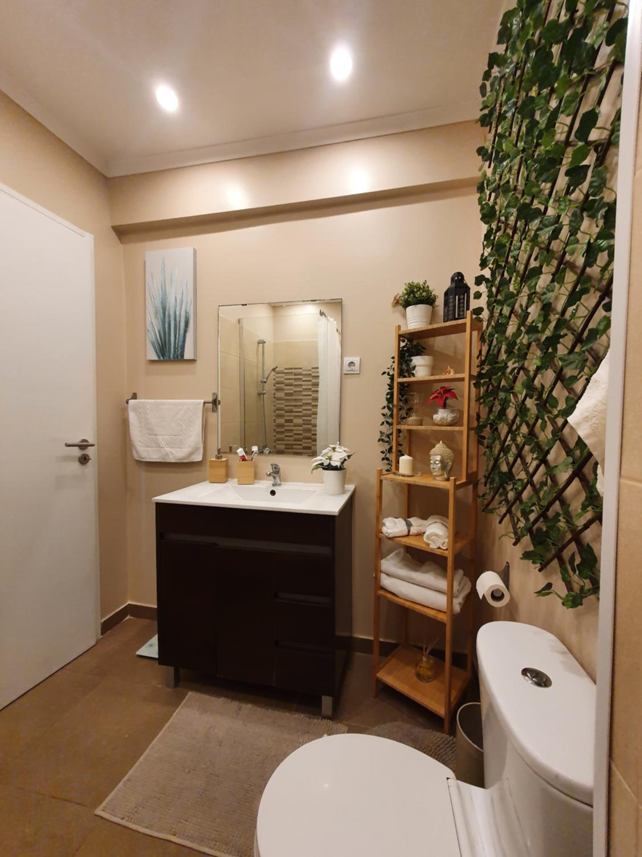 One-Bedroom Apartment - Photo 4