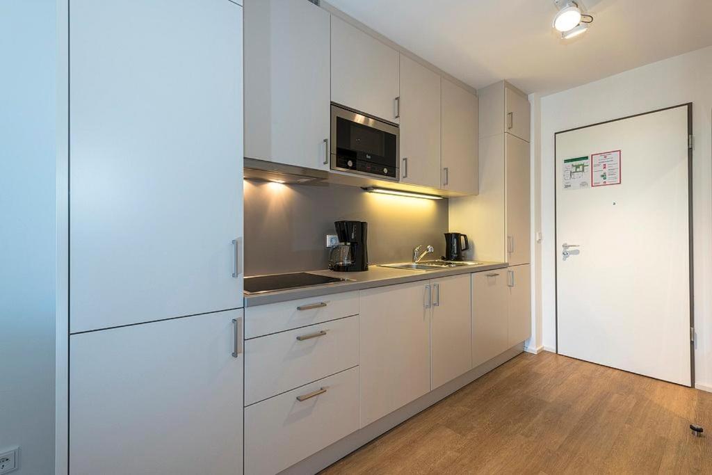 Apartment with Balcony photo 2