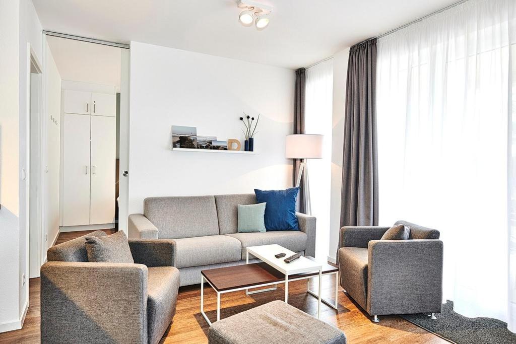 Apartment with Terrace photo 2