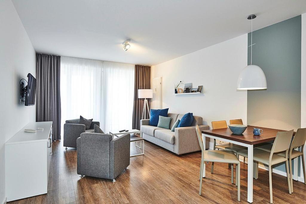 Apartment with Balcony photo 1