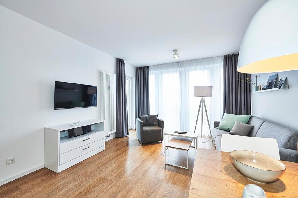 Apartment with Balcony photo 1