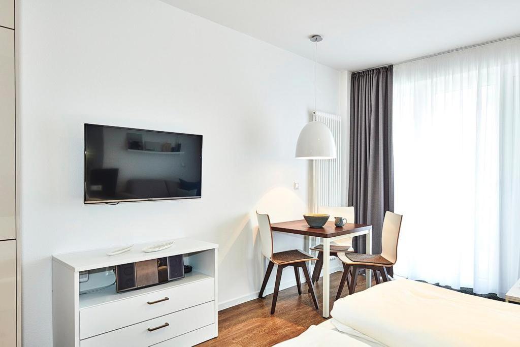 Apartment with Terrace photo 2