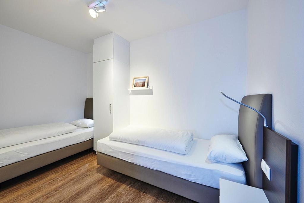 Apartment with Balcony photo 3