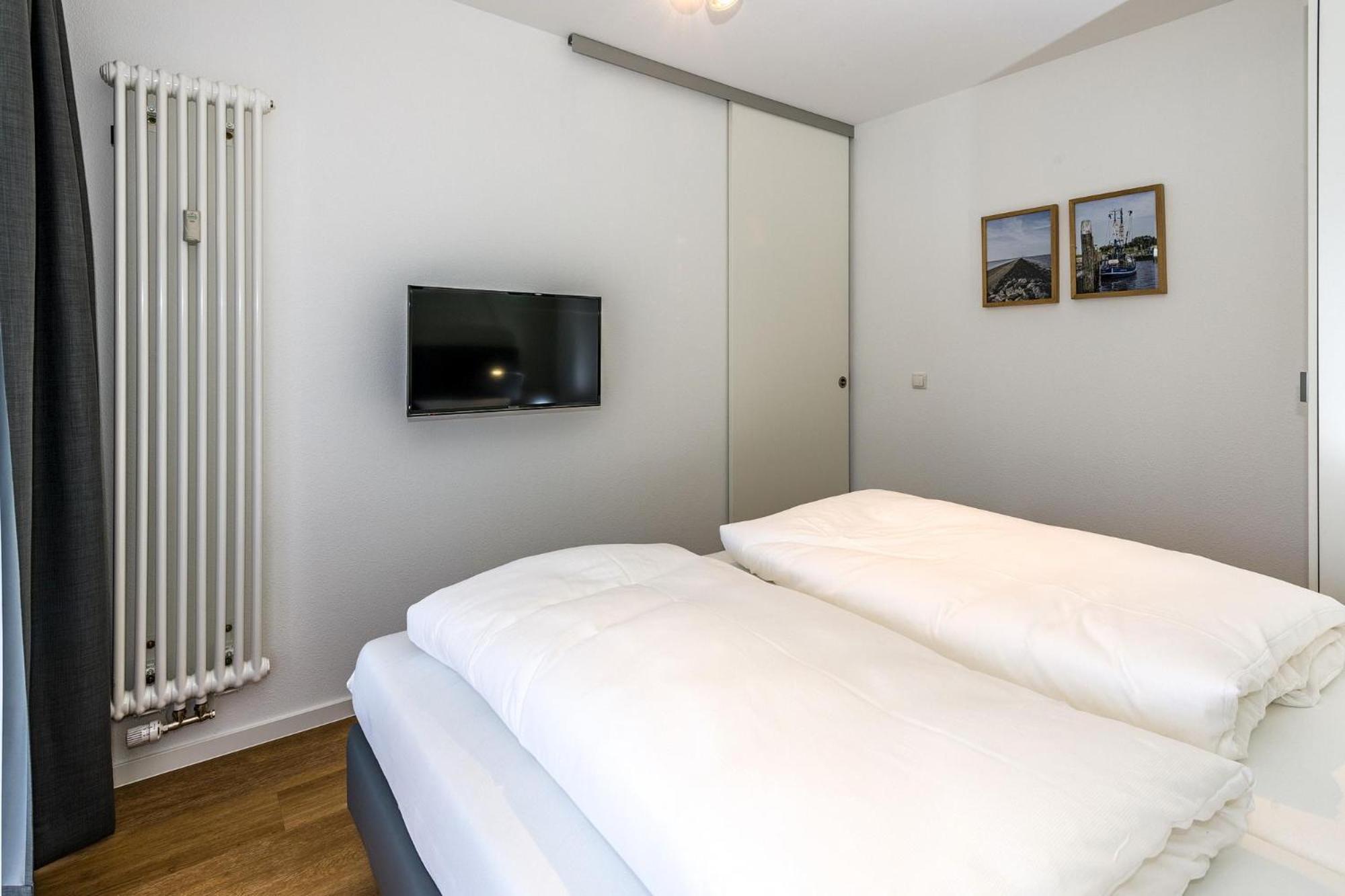 Apartment with Terrace photo 3