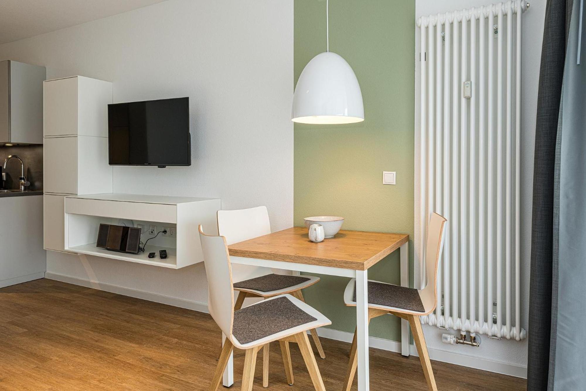 Apartment with Terrace photo 2