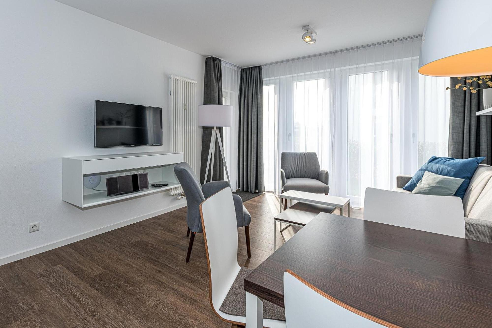 Apartment with Terrace photo 2