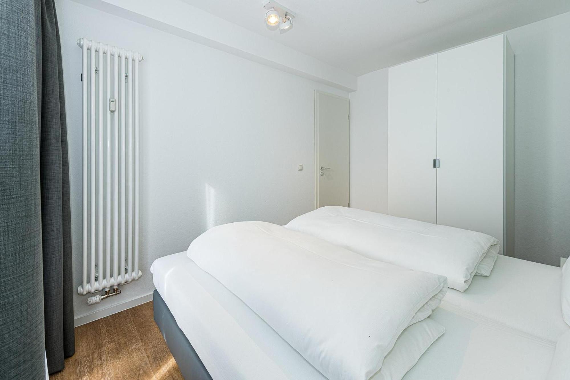 Apartment with Balcony photo 2