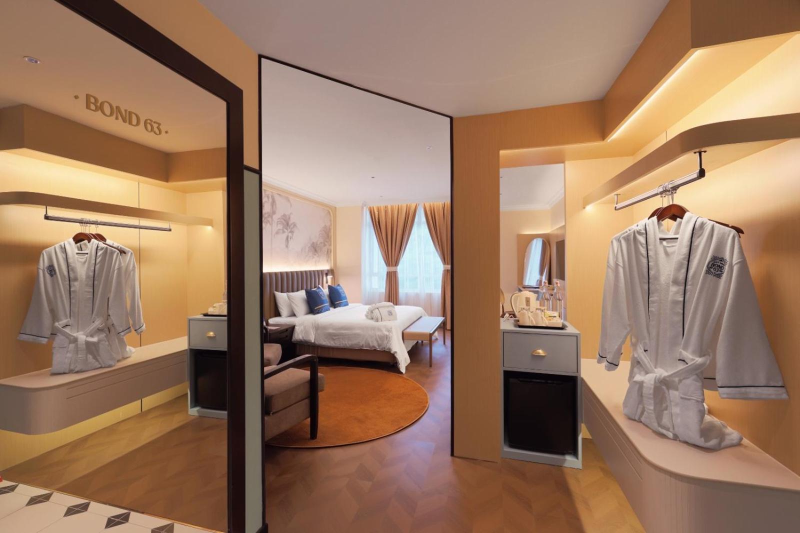 Premier King (Newly Renovated)