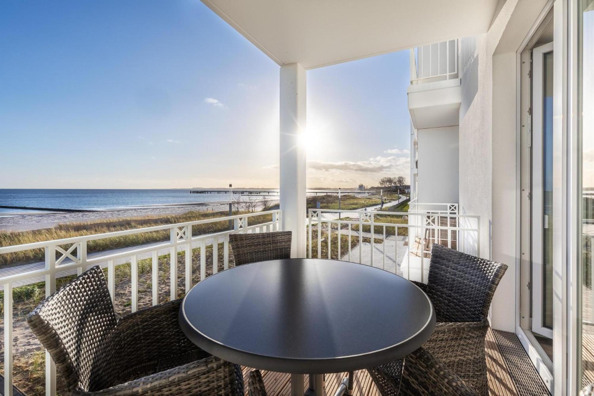 Apartment with Sea View photo 2