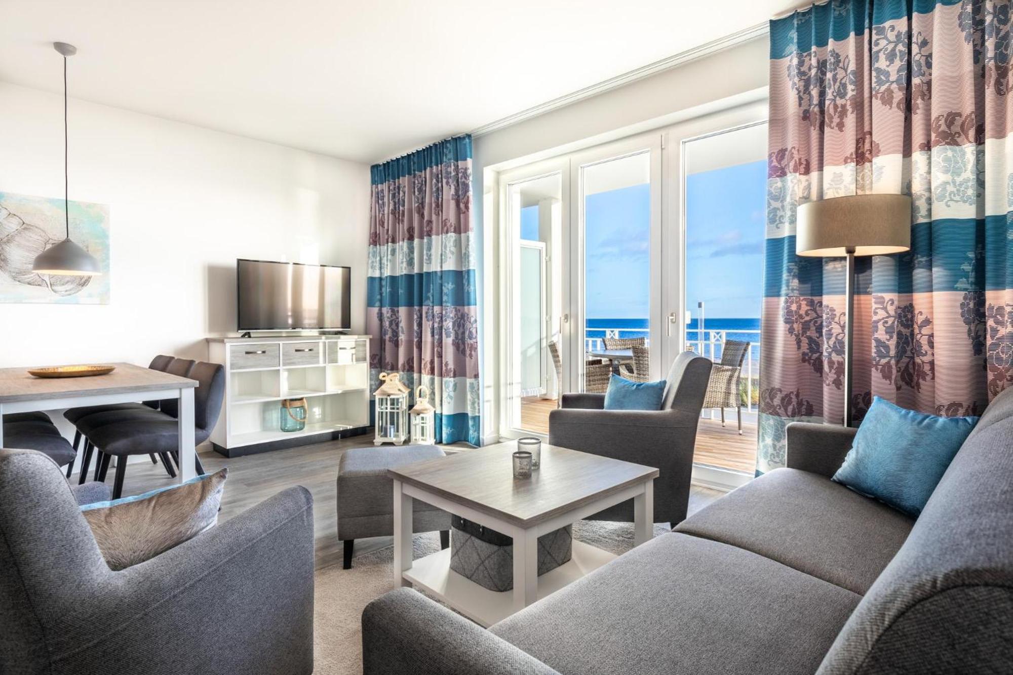Apartment with Sea View photo 1