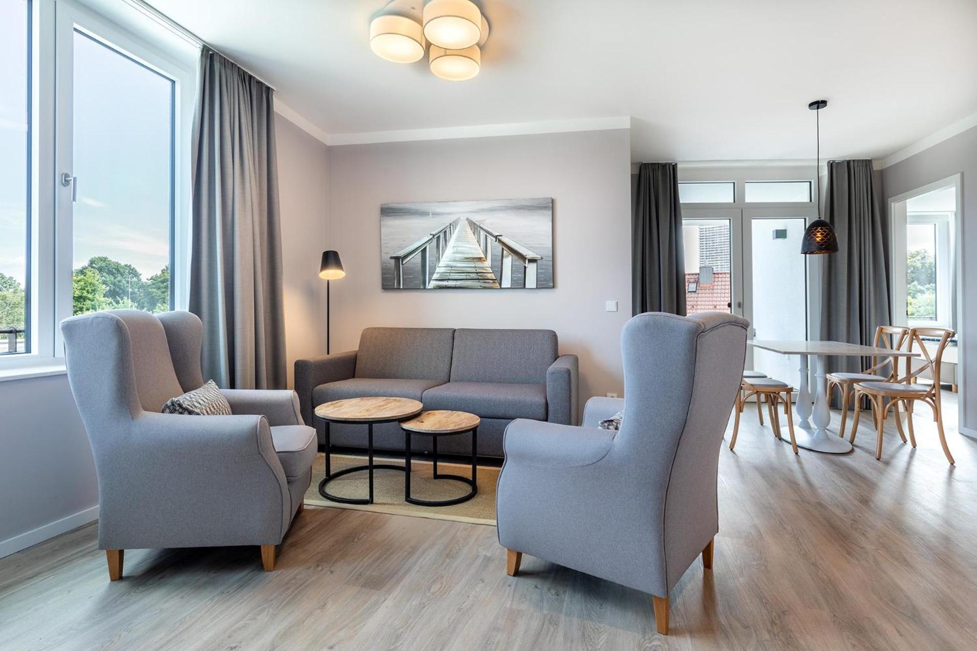 Apartment with Balcony photo 1