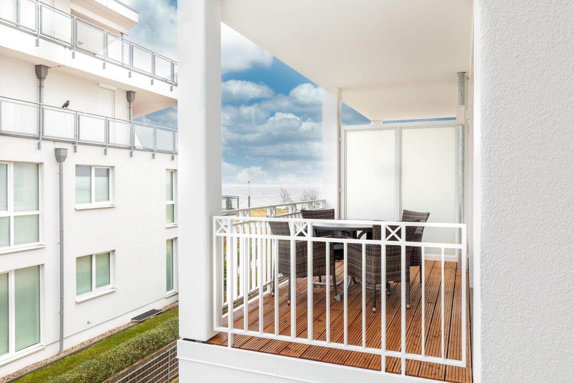 Apartment with Sea View photo 2