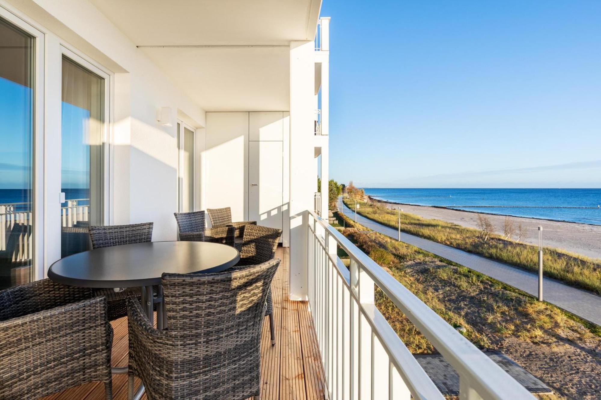 Apartment with Sea View photo 2