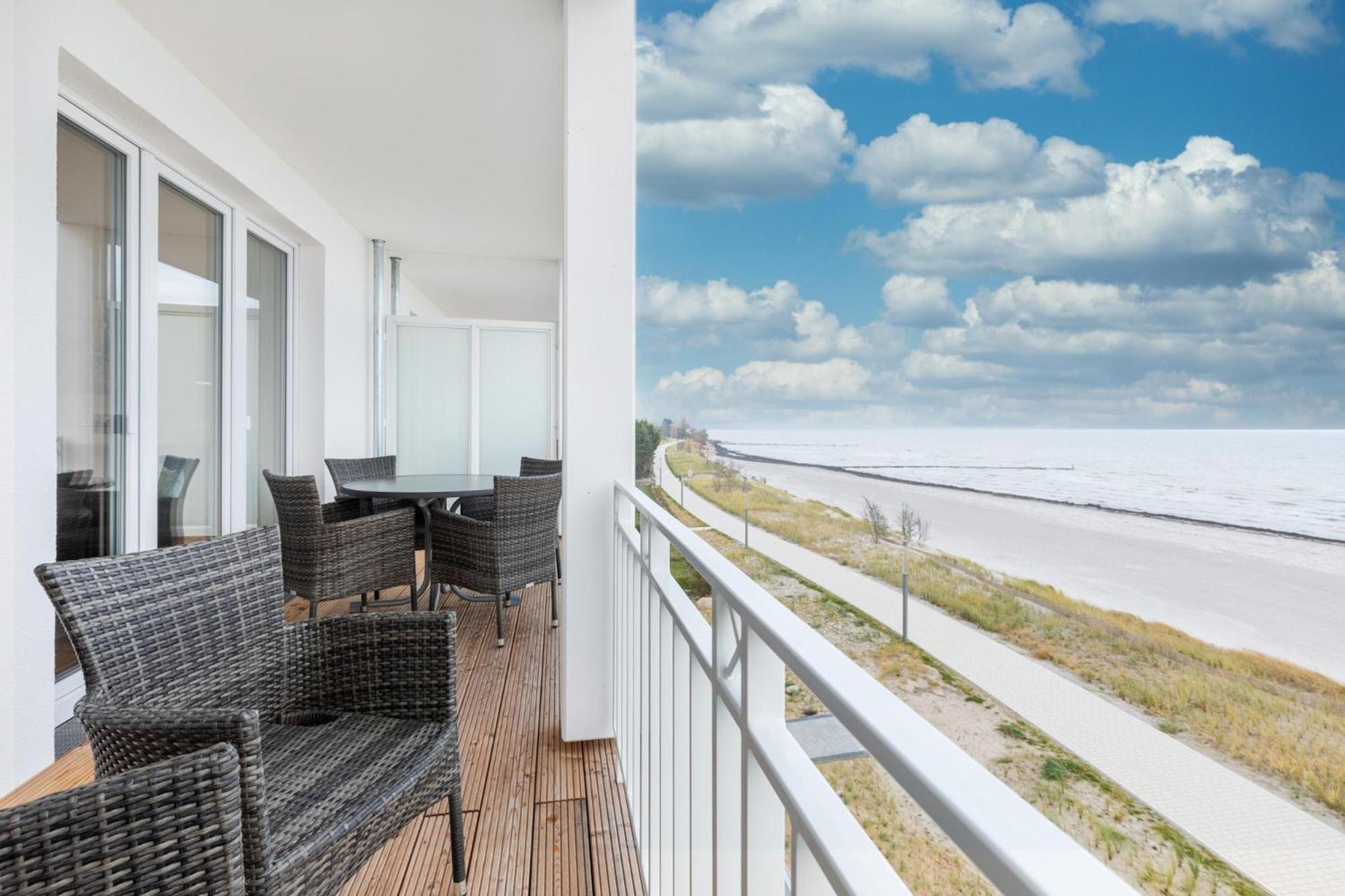 Apartment with Sea View photo 2