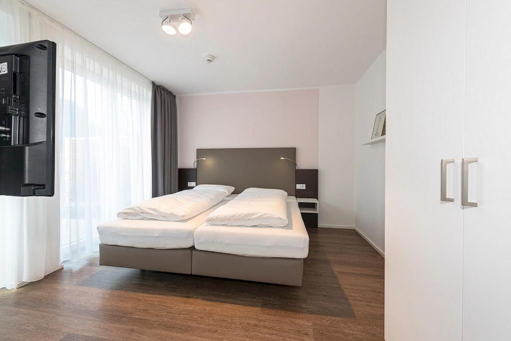 Apartment with Terrace photo 3