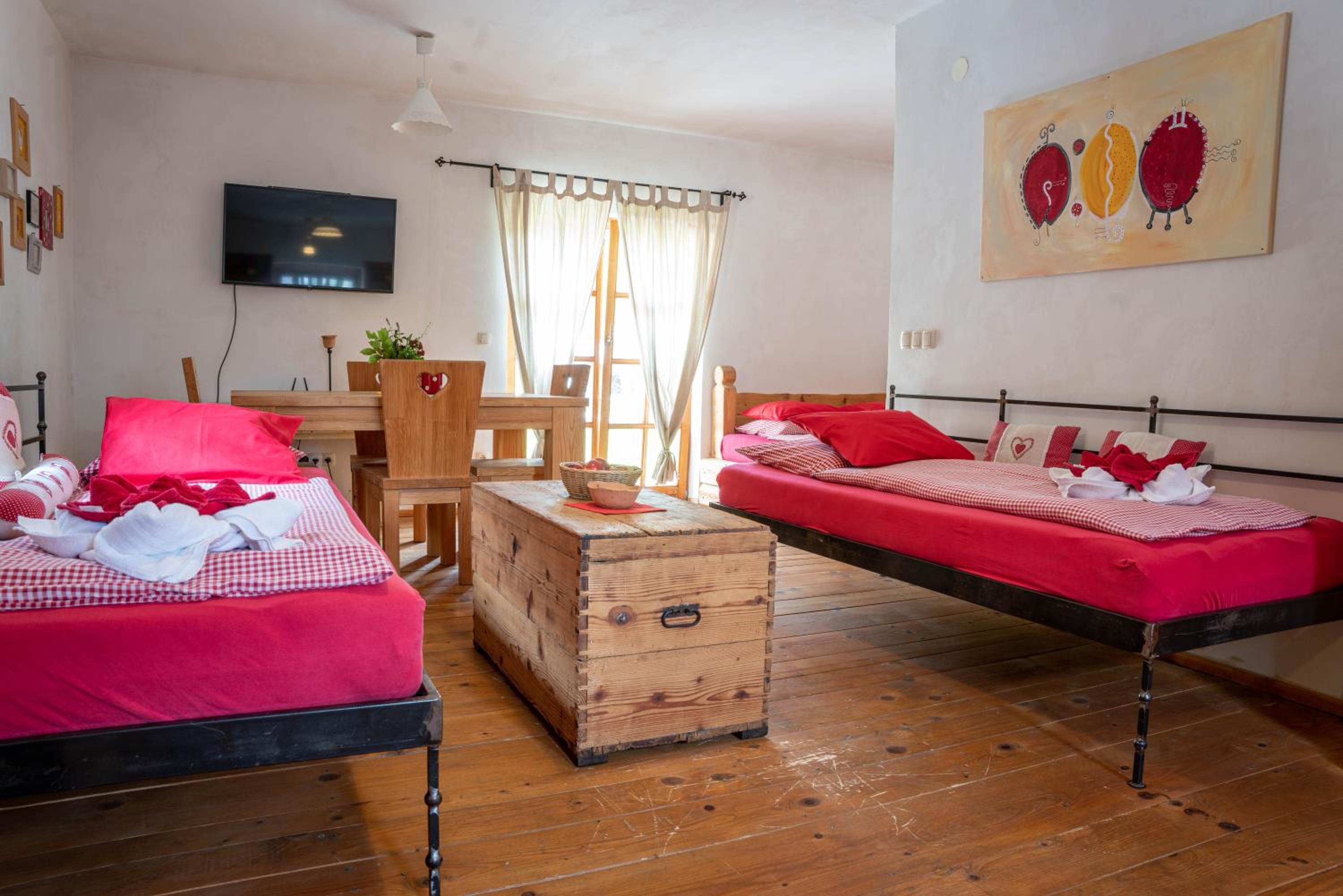 Studio Apartment photo 1