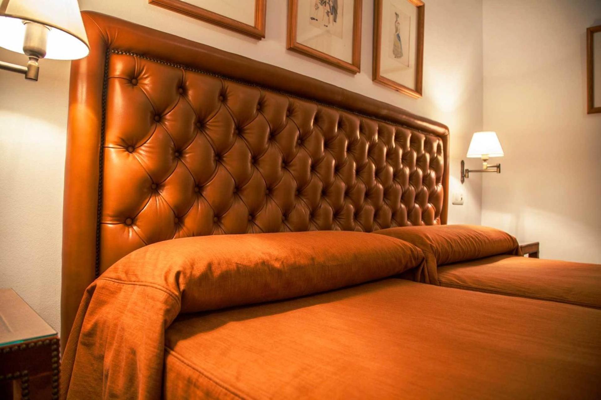 Twin Room - Photo 14
