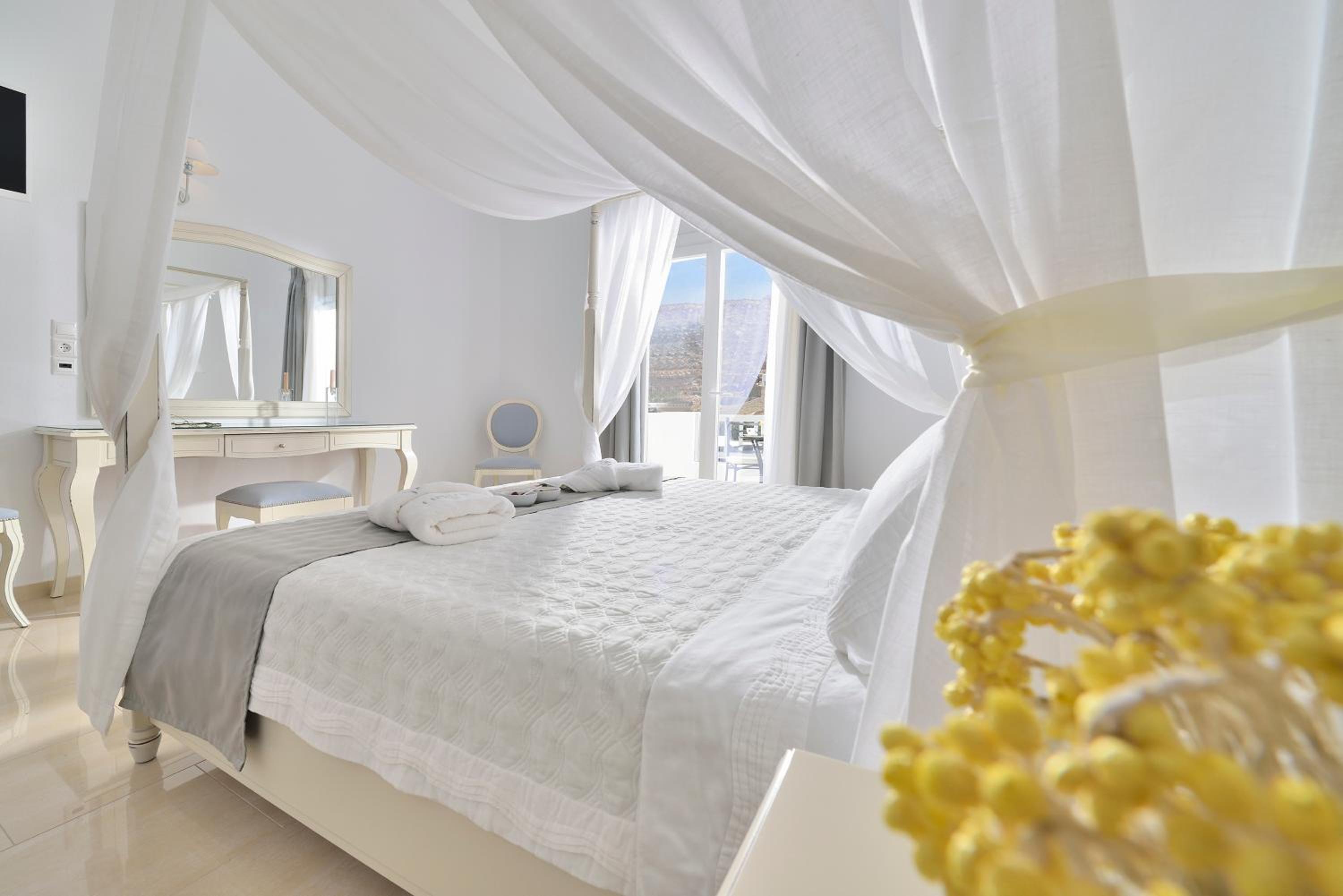 Superior Suite - Photo 5