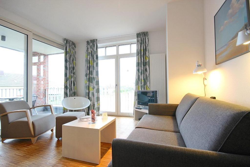 Apartment with Balcony photo 1