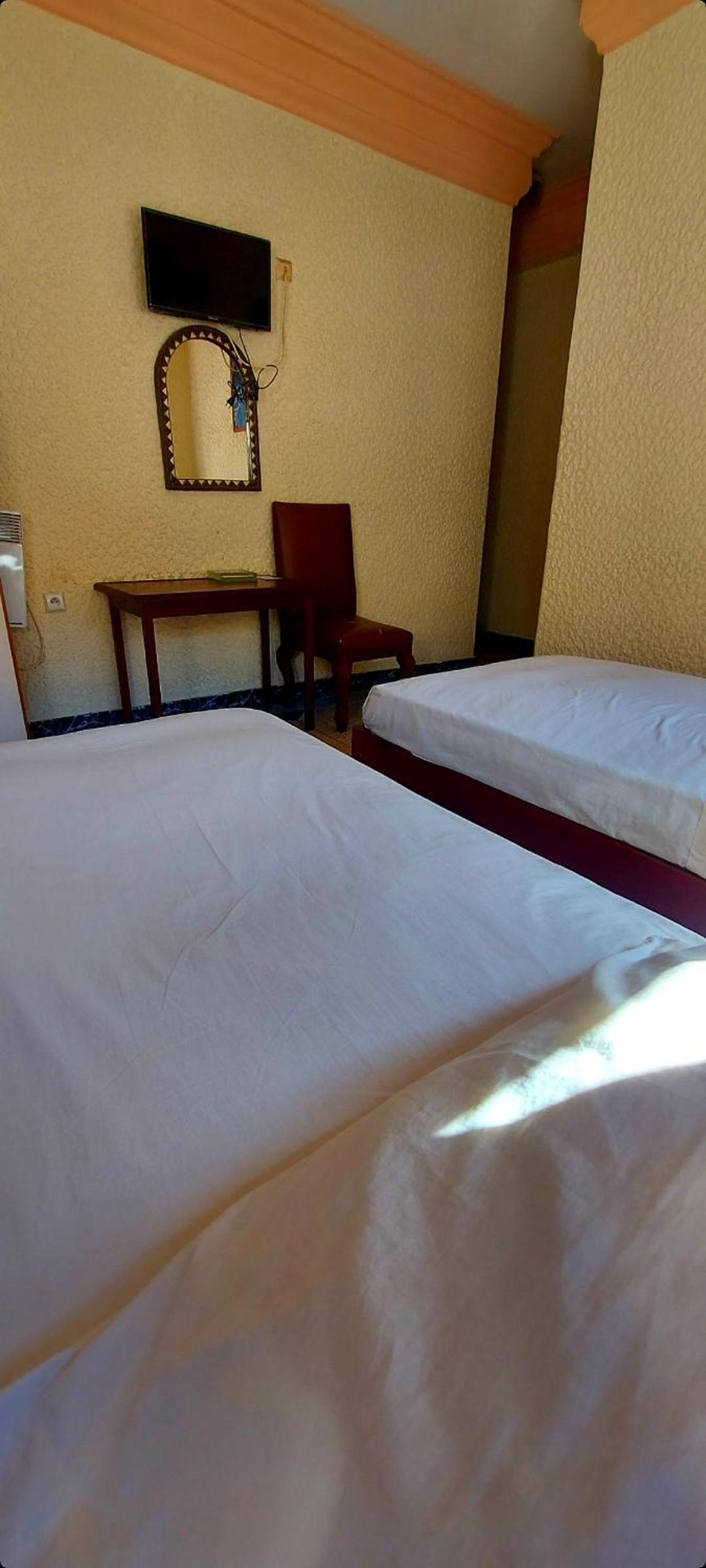 Standard Double Room - Photo 2