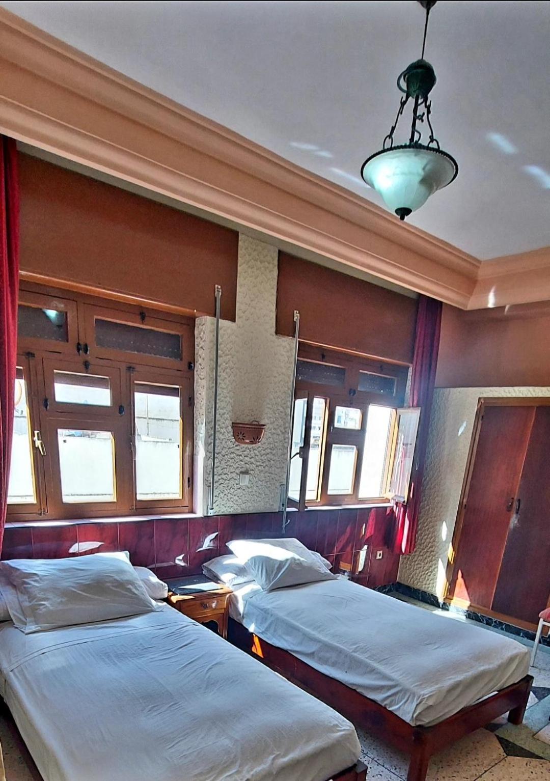 Standard Double Room - Photo 11